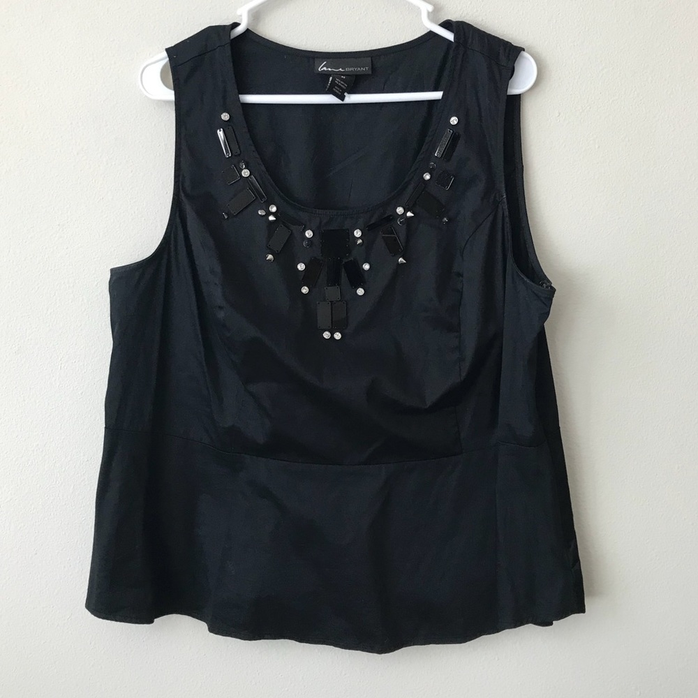 Awesome plus size peplum with great neck details